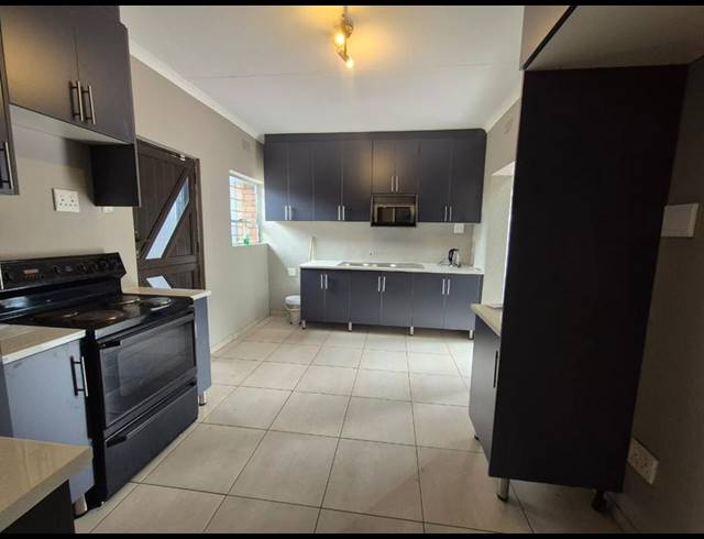 3 BEDROOM HOUSE FOR SALE IN MAYBERRY PARK